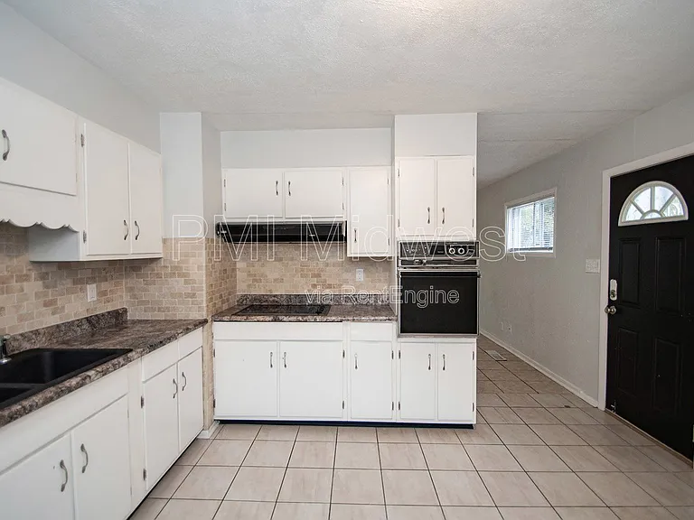 4610 Karen Dr — Photo 15
