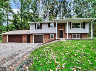 6420 Deer Run Ct, Spring Grove, PA 17362
