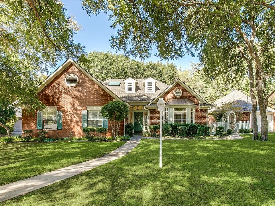 1st image of 1937 Kings Dr