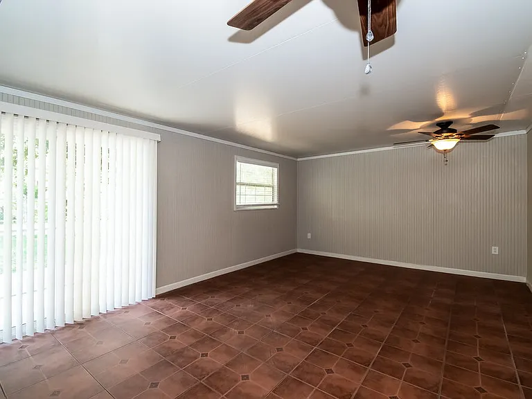 7039 Eagles Perch Dr — Photo 9