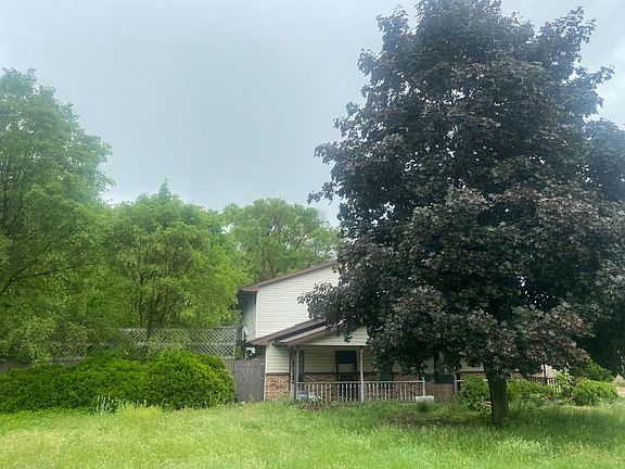 3rd image of 57032 Greenlawn Ave