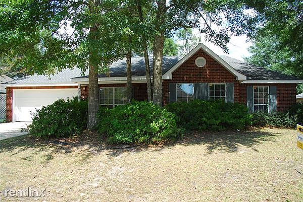 1st image of 15047 Remington Dr
