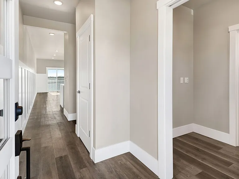 781 Georgia St — Photo 22