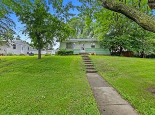 820 7th Ave E, Shakopee, MN 55379