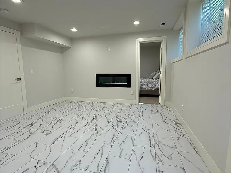 4500 Lake Washington Blvd NE #ADU — Photo 3
