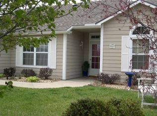 2917 Whitmore Dr, Lawrence, KS 66046