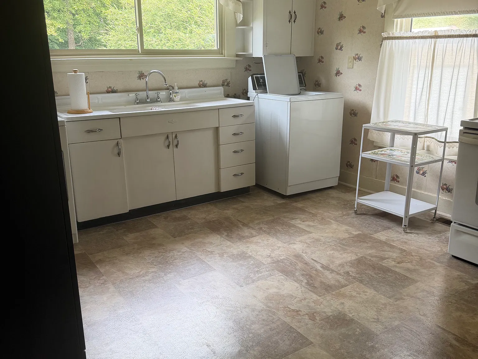 2 bed, 840 sqft, $1,250 — Photo 4