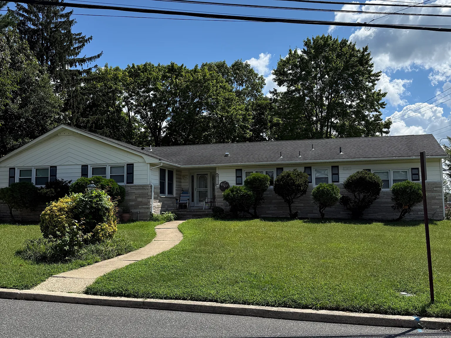 4 bed, 1762 sqft, $800 — Photo 1