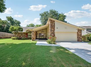 1505 W Fredericksburg St, Broken Arrow, OK 74011