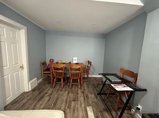 235 Hamilton Rd #2, London, ON N5Z 1P9