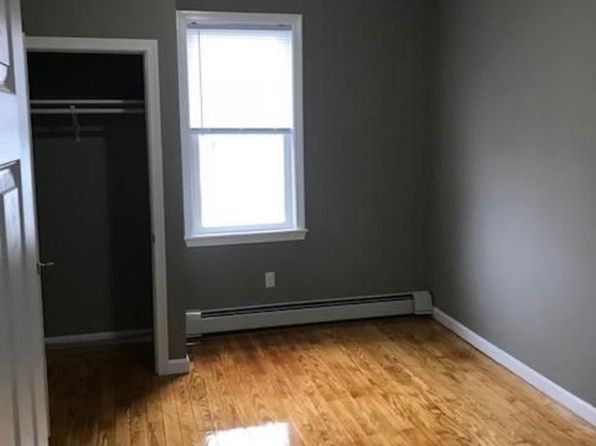 26 Hawkins St #3