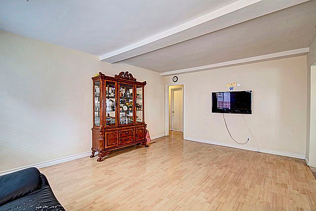 1st image of 2681 Adriatic Ave