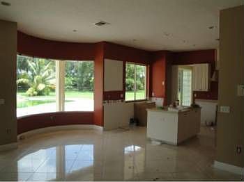 5th image of 10003 S Lake Vista Cir