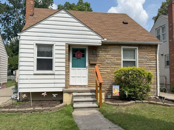 24820 New York St, Dearborn, MI 48124