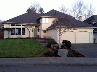 24545 SE 39th Pl, Issaquah, WA 98029