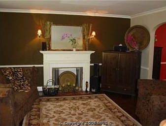 2nd image of 213 Dumbarton Rd