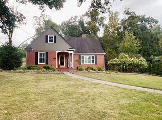 29 Chestnut Dr, Huntington, WV 25705