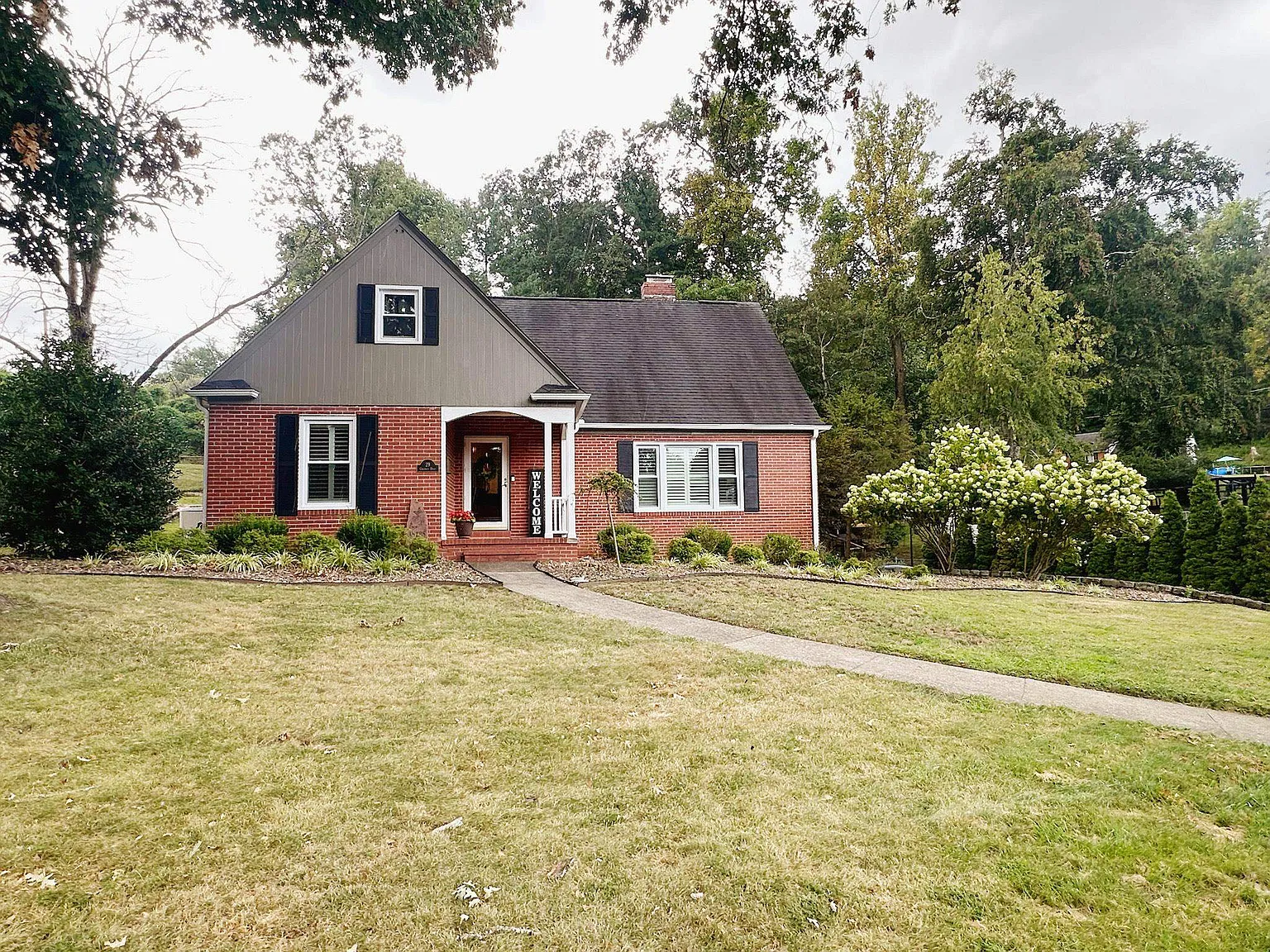 29 Chestnut Dr photo 1