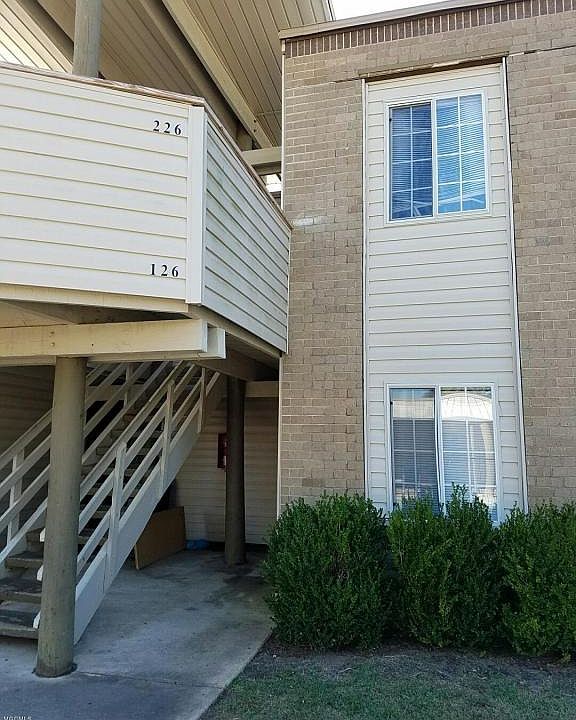 1st image of 245 McDonnell Ave
