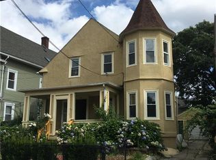 32 Sumter St, Providence, RI 02907