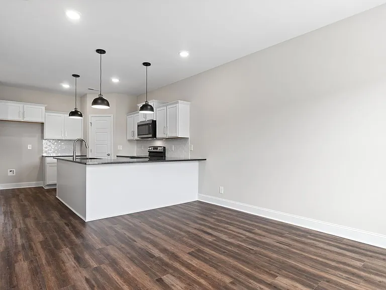 216C Drayton Dr — Photo 7