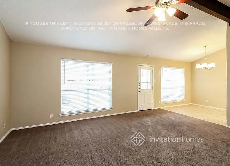 2704 N Bell Ave — Photo 5
