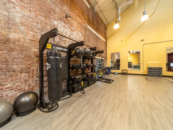 227 Christopher Columbus Drive image 12 of 18