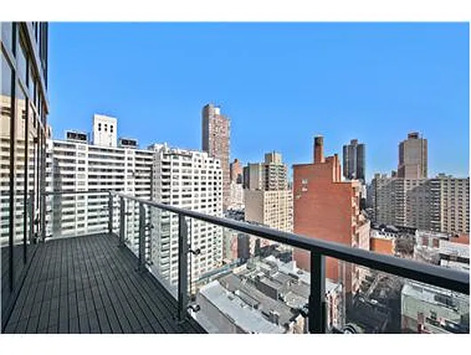 Sold by Douglas Elliman | media 8