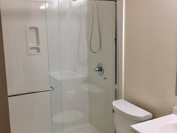 4th image of 1020 Florence Ln APT 14