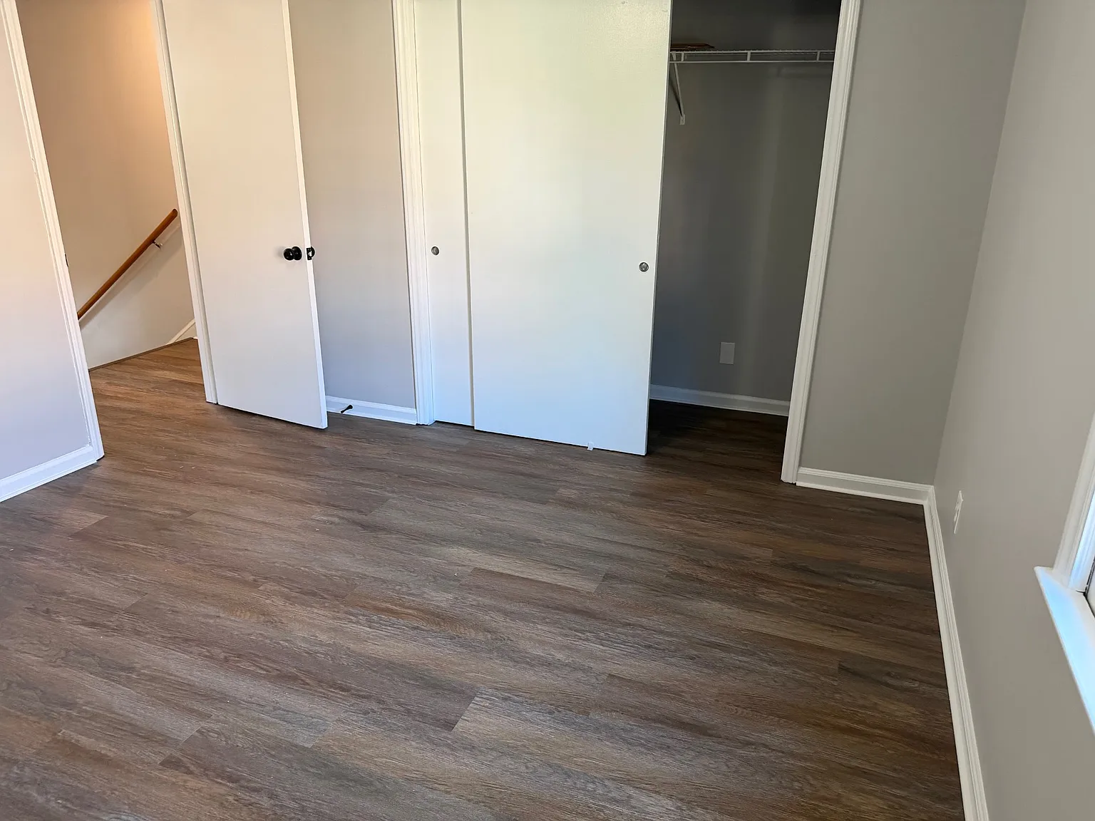 2 bed, 1.5 bath, 975 sqft, $1,595 — Photo 3