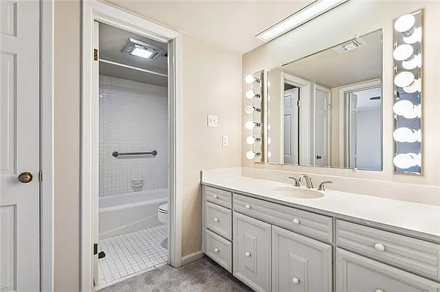 309 Opal St #2A — Photo 8