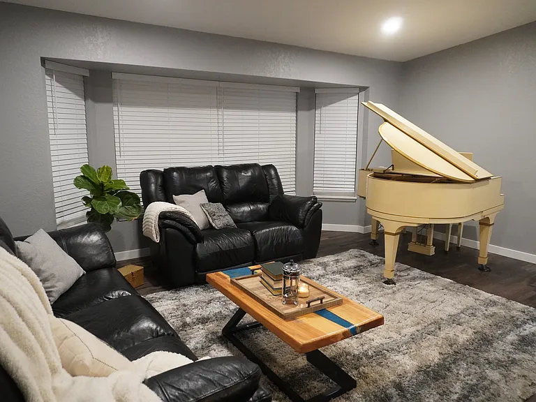 1230 Rockrose Ct SE — Photo 9