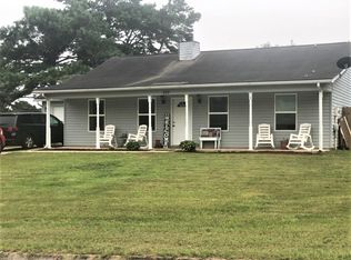 228 Blossom Dr, Ozark, AL 36360