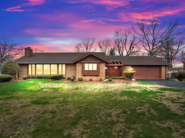 10277 Lookaway Dr, Saint Louis, MO 63137