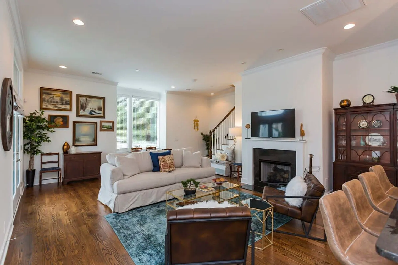 2 bed, 2.0 bath, 1657 sqft, $3,797 — Photo 1