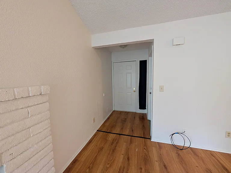 9227 Kelley Dr — Photo 2