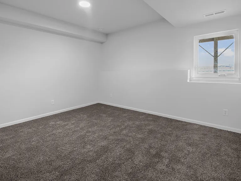 8253 Aviana Ave #B — Photo 17