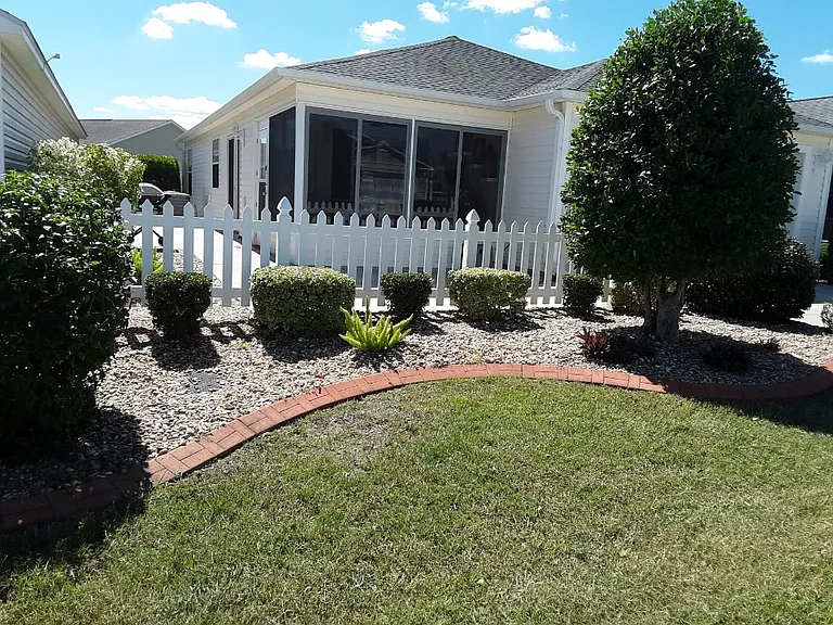 Bayport Pl — Photo 12