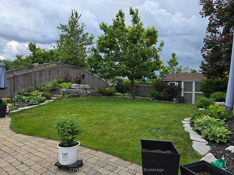105 Chieftain Cres #BACHELOR — Photo 12