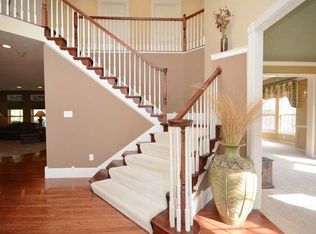 177 Valley View Dr, Belle Vernon, PA 15012