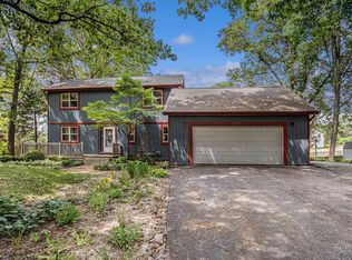 5557 W Lakeview Dr, La Porte, IN 46350