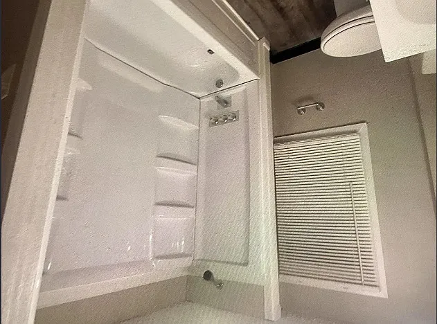 452 Evers St — Photo 2
