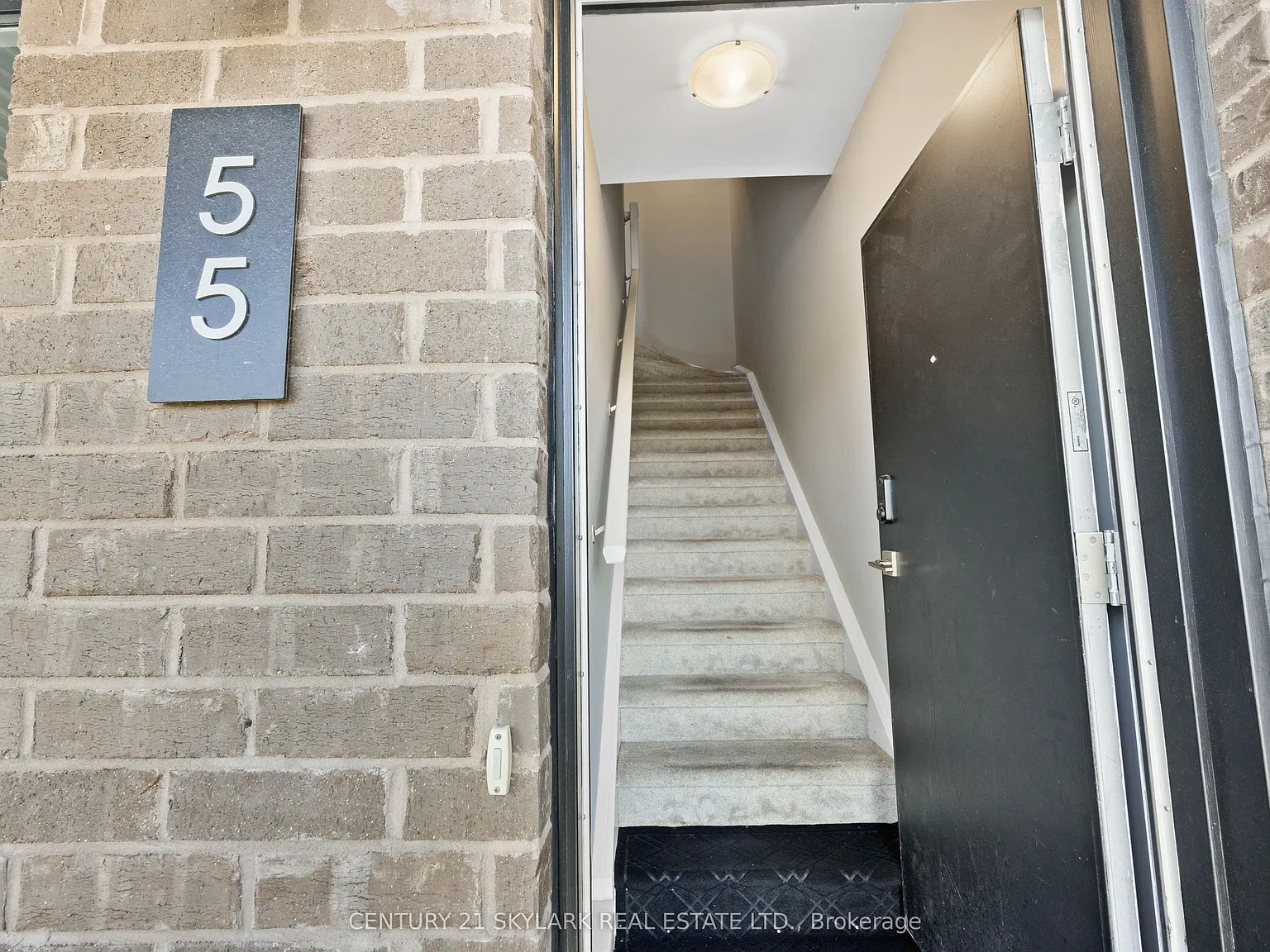 2 bed, $2,099 — Photo 3