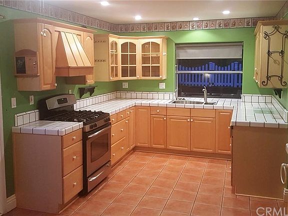Kitchen facing backyard.