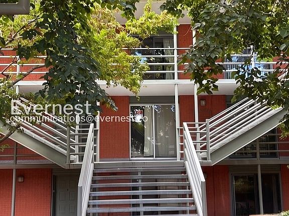 2nd image of 625 Pearl St APT 18