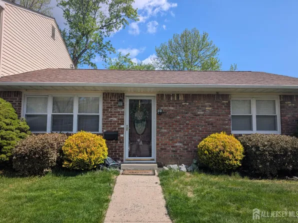 54 Galewood Dr, Matawan, NJ 07747