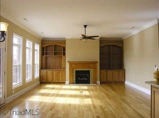 5588 Foxgate Cir, Winston-Salem, NC 27106