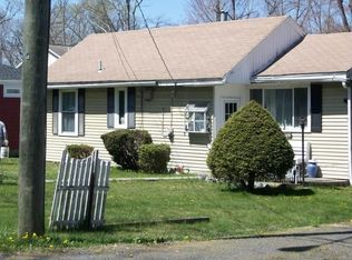 11 Willow Ln, Morris, CT 06763