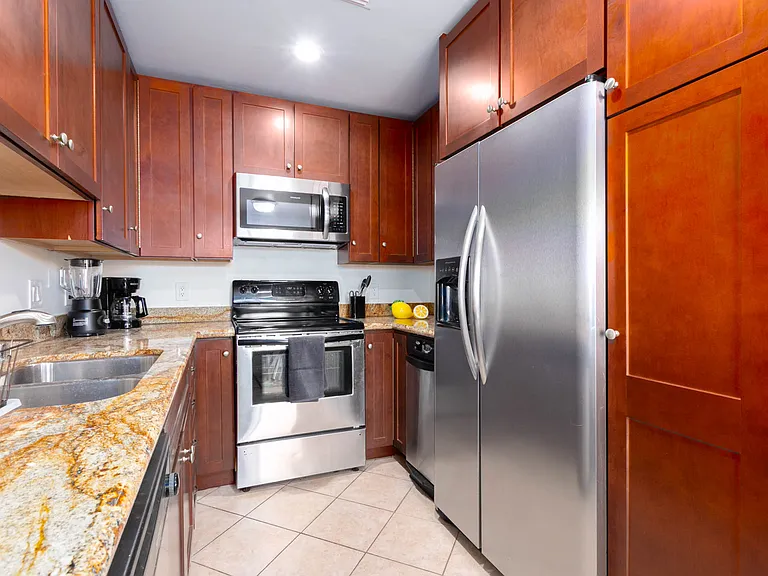 4045 8th Ave #205 — Photo 3
