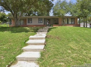 315 One Oak Dr, San Antonio, TX 78228